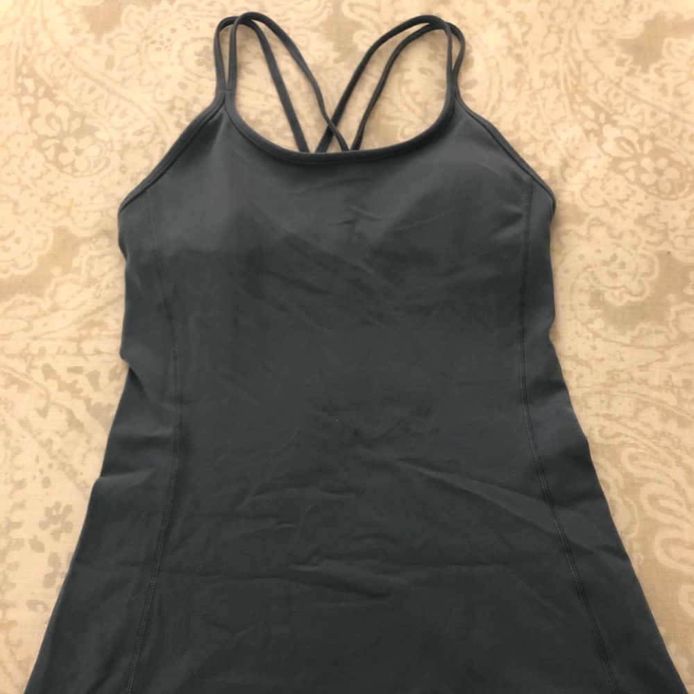 Lululemon tank